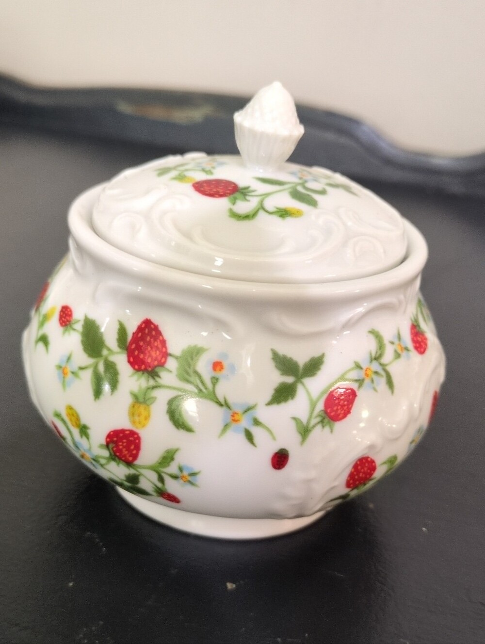 Vintage Estee Lauder Perfumed Youth Dew Creamy Bath Porcelain Glass Dish 1981